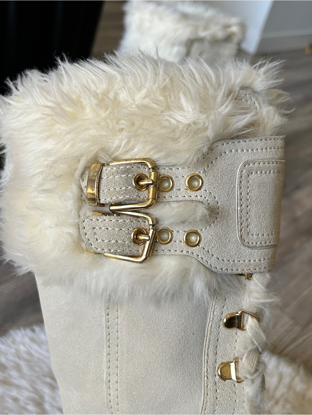 Y2K Coquette “Aldo” Cream and Gold Suede Faux Fur Trim Lace-up Wedge Boots - Picture 4 of 6